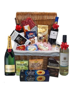 Happy New year Moet Chanton and 2 red wine Hamper 