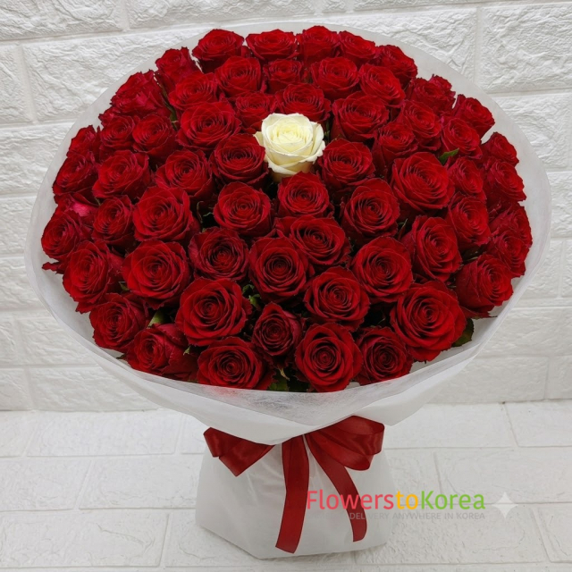 100 Rose Only You Bouquet