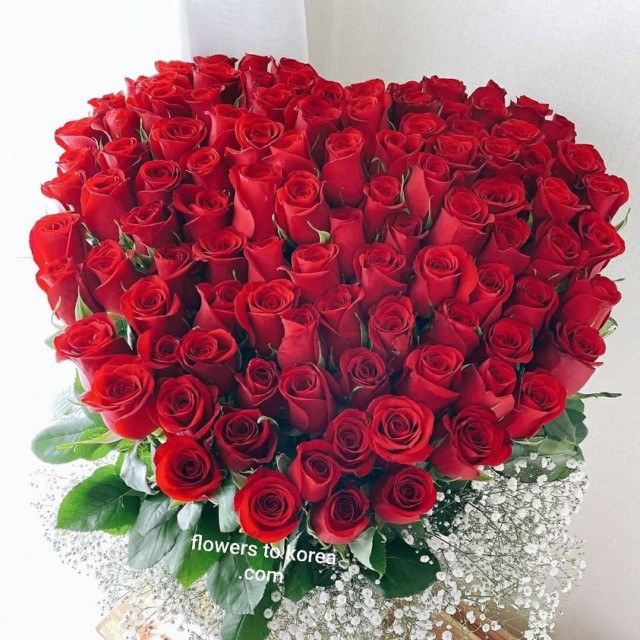 Valentine 100 Roses Heart  Basket