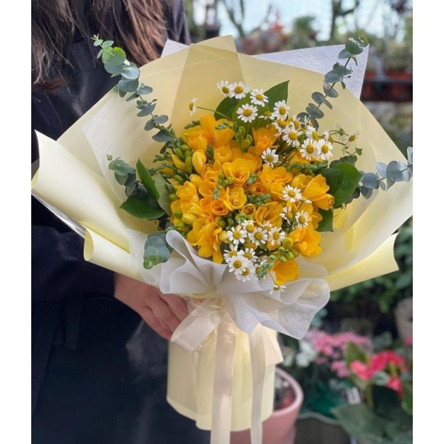Freesia spring Bouquet