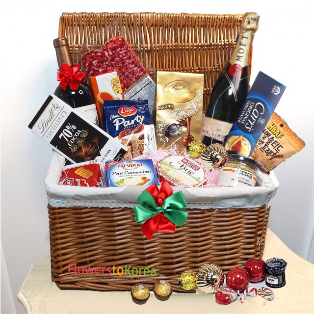 Happy New year Moet Chanton and red wine Hamper