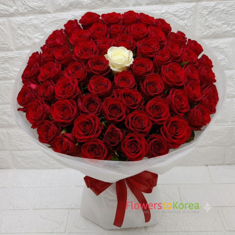 100 Rose Only You Bouquet