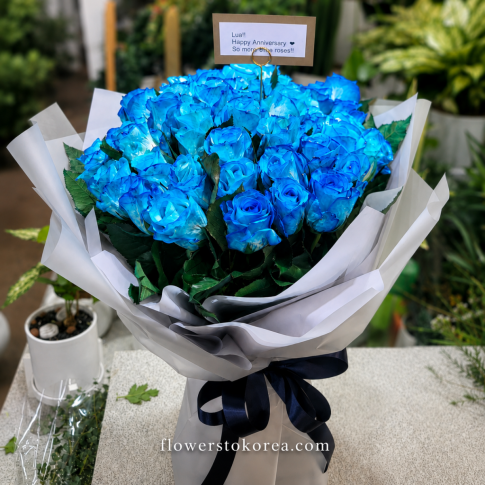 10~50 Blue Rose with baby's breath bouquet